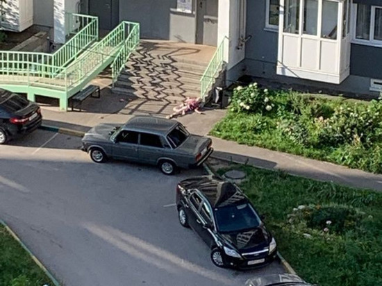 На улице Большой в Рязани 50-летняя женщина погибла при падении из окна