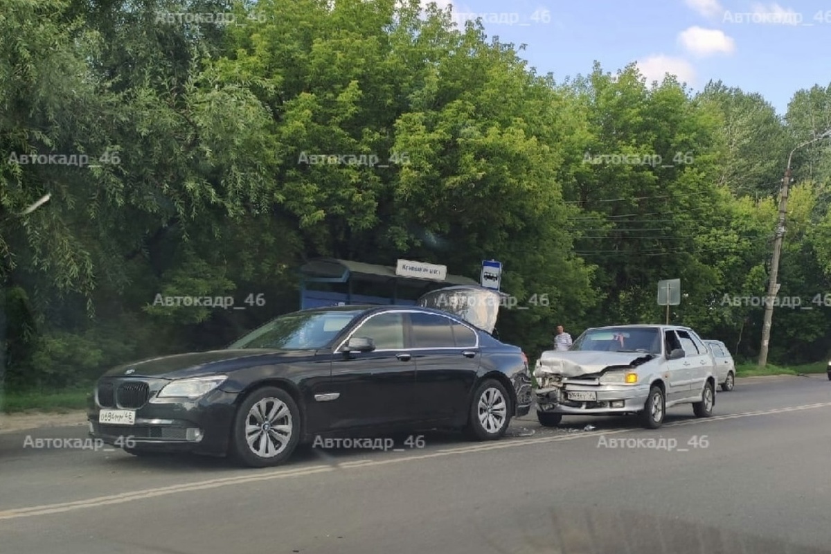 Автокадр. Дорогие автомобили ДПС. Павловская Слобода BMW ДТП.