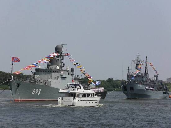 Астраханцев приглашают на празднование Дня ВМФ