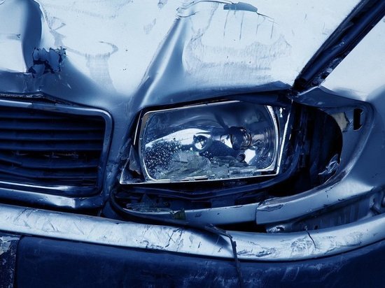 Двое пострадали в ДТП Toyota Cresta с автобусом на мосту в Чите