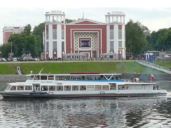 В Москве выставили на продажу тверской теплоход «Лиза Чайкина»