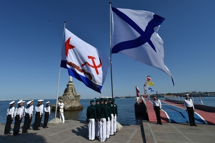 Эксперты выяснили, что для россиян значит День военно-морского флота