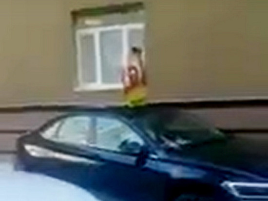 В Воронеже автоледи разбила три машины и принялась танцевать