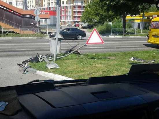 В ночном ДТП в центре Кисловодска пострадал 21-летний водитель