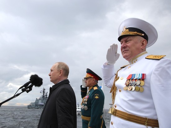 Президент пообещал продолжить строительство боевых кораблей