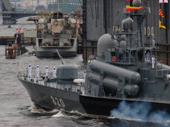 Где следить за ключевыми событиями Дня ВМФ в Петербурге