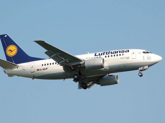 Пилоты Lufthansa заявили о готовности к забастовке с требованием повышения зарплат