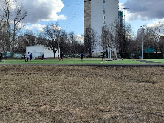 В Пермском крае дети уронили футбольные ворота и придавили насмерть мальчика