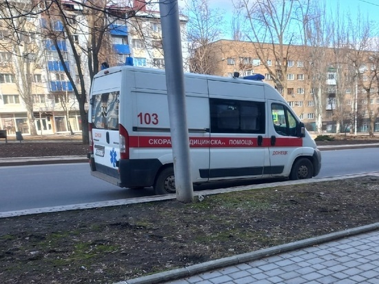 При обстреле Донецка ранения получила девочка-подросток