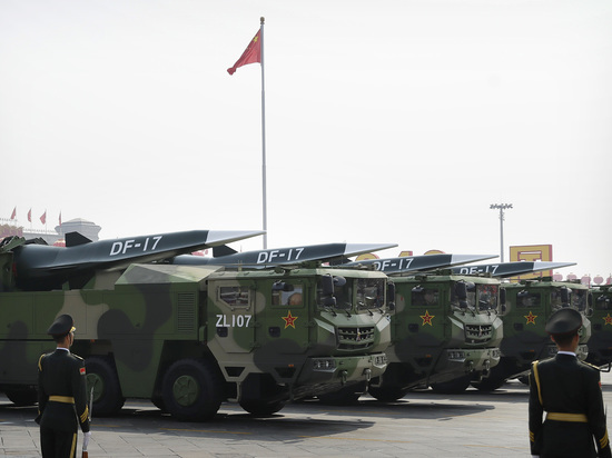 Пекин демонстрирует военную мощь на фоне обострения конфликта с США из-за Тайваня