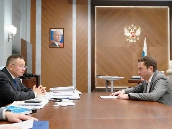 Губернатор Мурманской области встретился с министром строительства и ЖКХ РФ