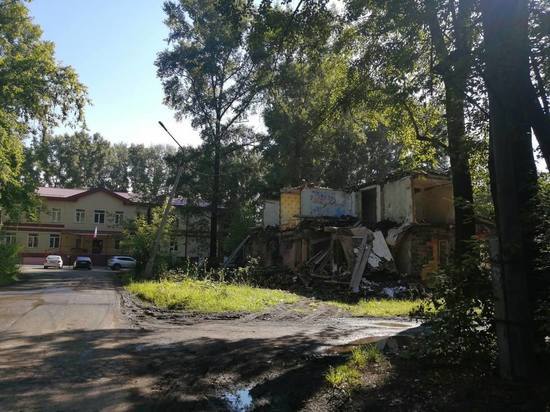 В Новокузнецке  заброшенные дома угрожают жизни и здоровью детей