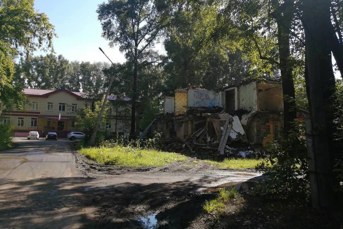 В Новокузнецке заброшенные дома угрожают жизни и здоровью детей - МК Кузбасс