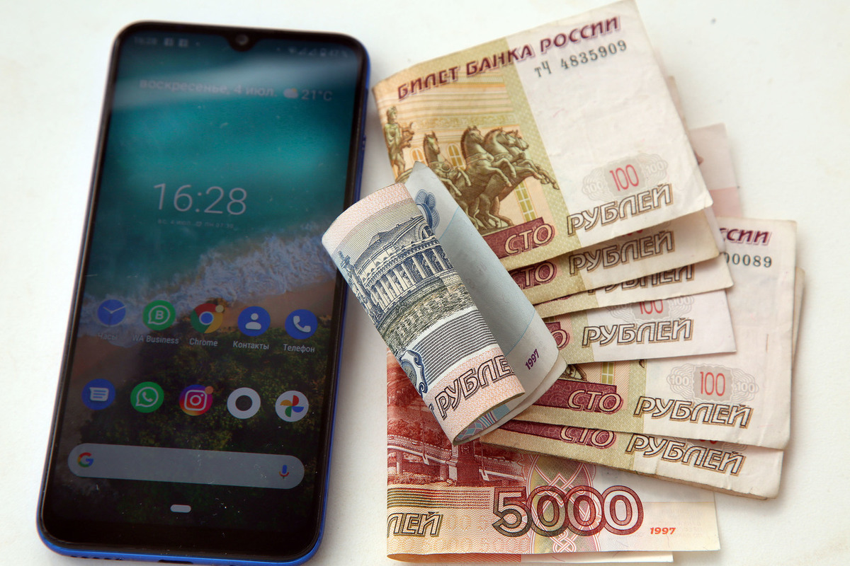 Юрист Соловьев рассказал о новом виде телефонного мошенничества в России -  МК