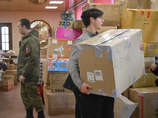 Партия доставила более 12 тысяч тонн гуманитарки