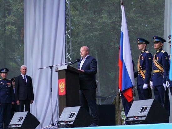 Борис Елкин принял участие в торжествах в честь дня ВДВ в Пскове