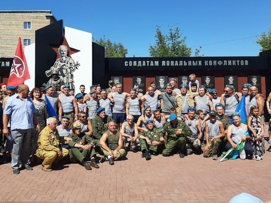 Мичуринцы отметили День ВДВ автопробегом