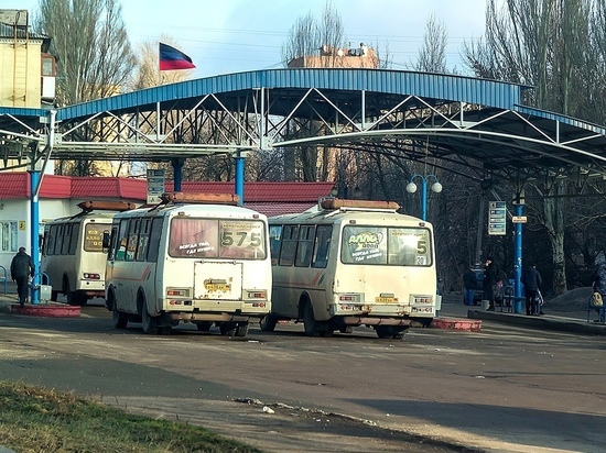 Маршрутный автобус подорвался на мине в Донецке