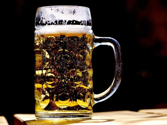 Немцы начали переживать из-за возможного исчезновения пива из магазинов