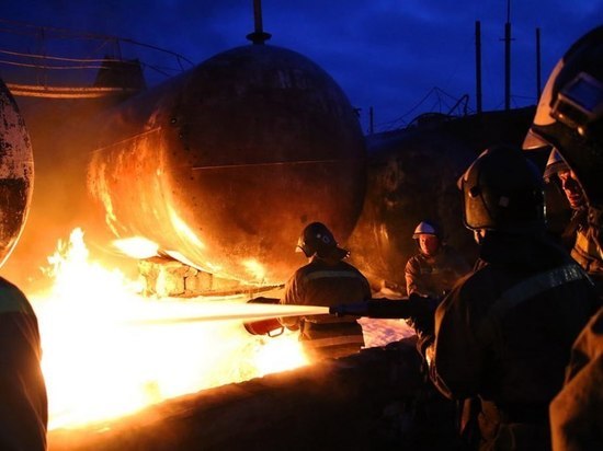 Пожар на нефтебазе в Макеевке ликвидирован
