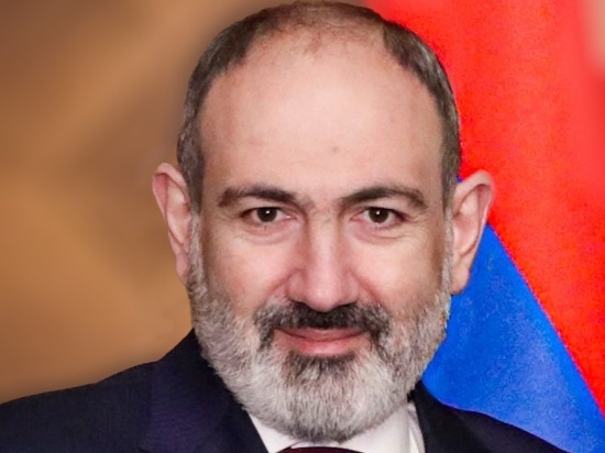 Пашинян заявил о прекращении боев на линии соприкосновения в Карабахе