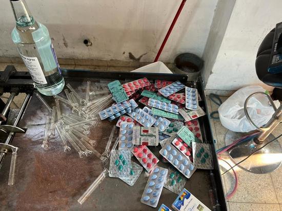 В Израиле прошли обыски на заводе по производству поддельных лекарств