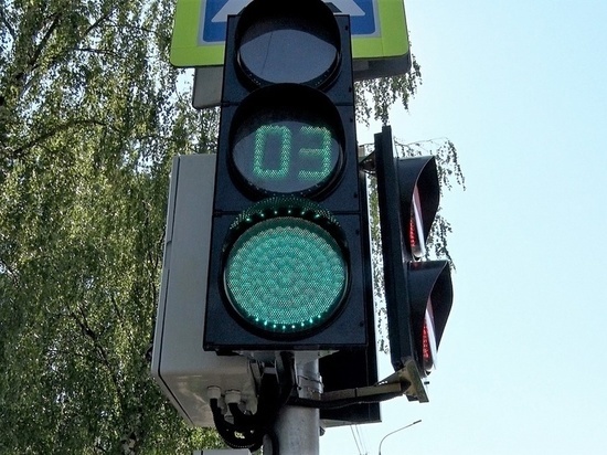 В Кирове мэрия не выполнила обещание об установке светофора у школы №26
