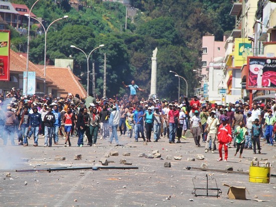 На Мадагаскаре проходят массовые протесты оппозиции