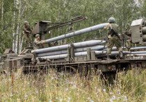 ВС Украины выпустили ракеты из РСЗО «Ураган» с минами типа «Лепесток» по Петровскому району Донецка, сообщило представительство ДНР в Совместном центре по контролю и координации режима прекращения огня