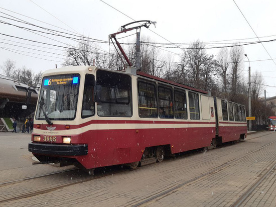 «Водить трамвай — мое призвание»: петербургский вагоновожатый раскрыл тонкости профессии