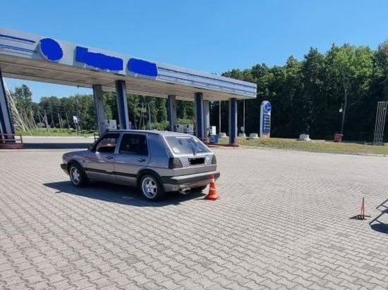 Калининградец на Volkswagen сбил пешехода задним ходом