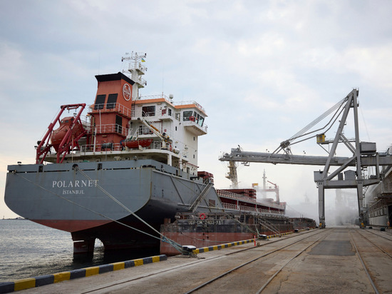 Три сухогруза вышли из портов Украины