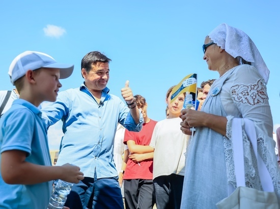 На празднике изобилия гости впервые пробуют плов: "Фермеры уезжают отсюда хорошей выручкой"