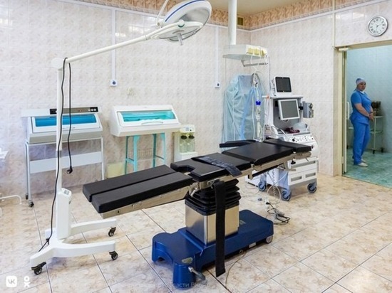 Алиханов посетил центральную районную больницу в Зеленоградске