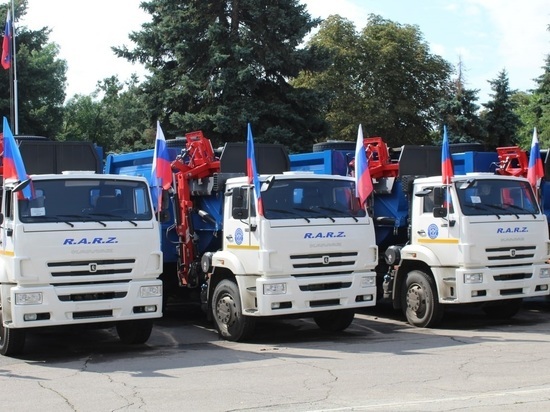 Алтайский край подарил району ЛНР школьные автобусы и спецтехнику