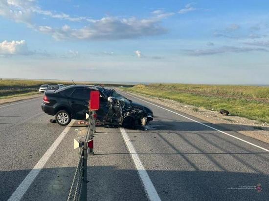 Под Камышином 25-летний водитель врезался в ограждение