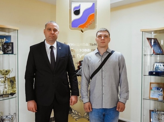 Парня из Губкинского наградили за участие в спецоперации на Украине