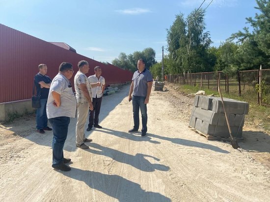 Дорога в одной из деревень под Серпуховом скоро будет заасфальтирована