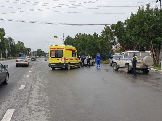Водитель Honda Fit задним ходом сбил пешехода в Южно-Сахалинске