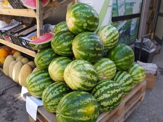 В Новосибирске у уличных торговцев отберут овощи и фрукты