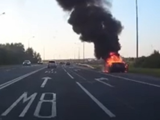В Ярославском районе на трассе дотла сгорело БМВ