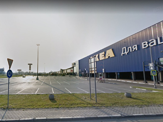 Женщина серьезно пострадала в ДТП возле «Меги» в Екатеринбурге