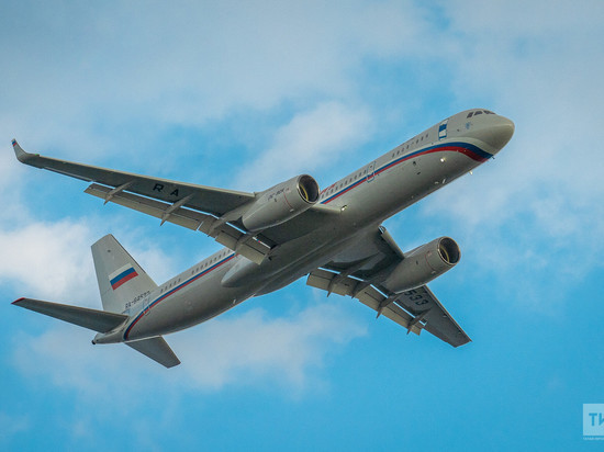  В аэропорту Казани совершил вынужденную посадку летевший из Омска в Москву самолет