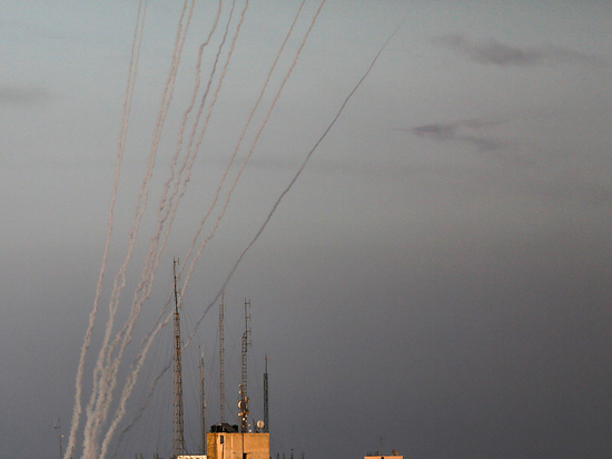 Сирены воздушной тревоги сработали в Тель-Авиве перед перемирием