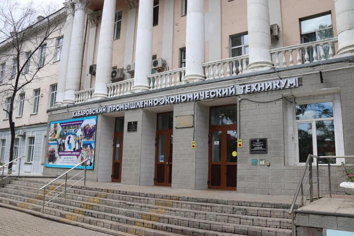 открытие мемориальной доски в городе хабаровск. колесников зам генерального прокурора. московский комсомолец хабаровск. московский комсомолец реклама в печатных. михаил дегтярев губернатор дальнего востока.