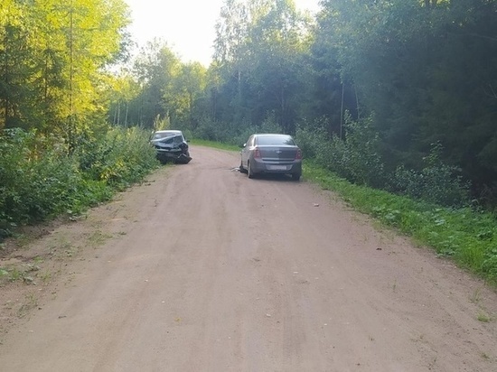 Появились подробности аварии в Тверской области, где пострадали водители и 15-летний пассажир