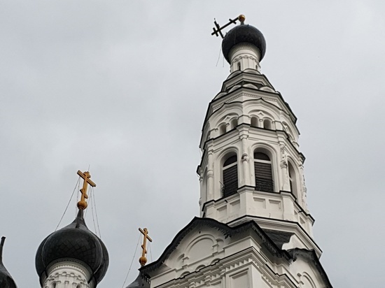 Сильный ветер снес крест на храме в Зеленогорске