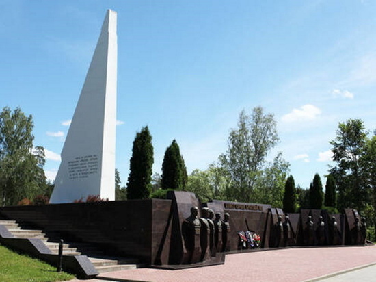На брянском мемориале «Партизанская поляна» сделали фотосъемку платной