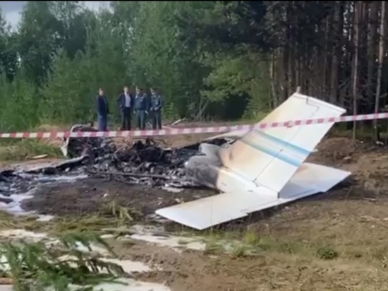 Три человека погибли при крушении легкомоторного самолета в Коми