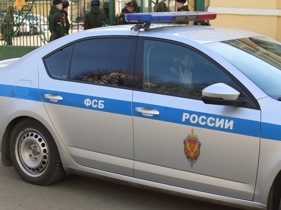 ФСБ проверяет украинского полковника, забывшего на кладбище портфель